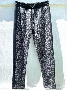 Puma Rare Jogger Track Pants Wild pack T7 Smoked Pearl Leopard Print Men's M